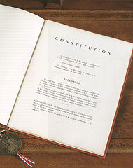 190px-Constitution sceau.jpg